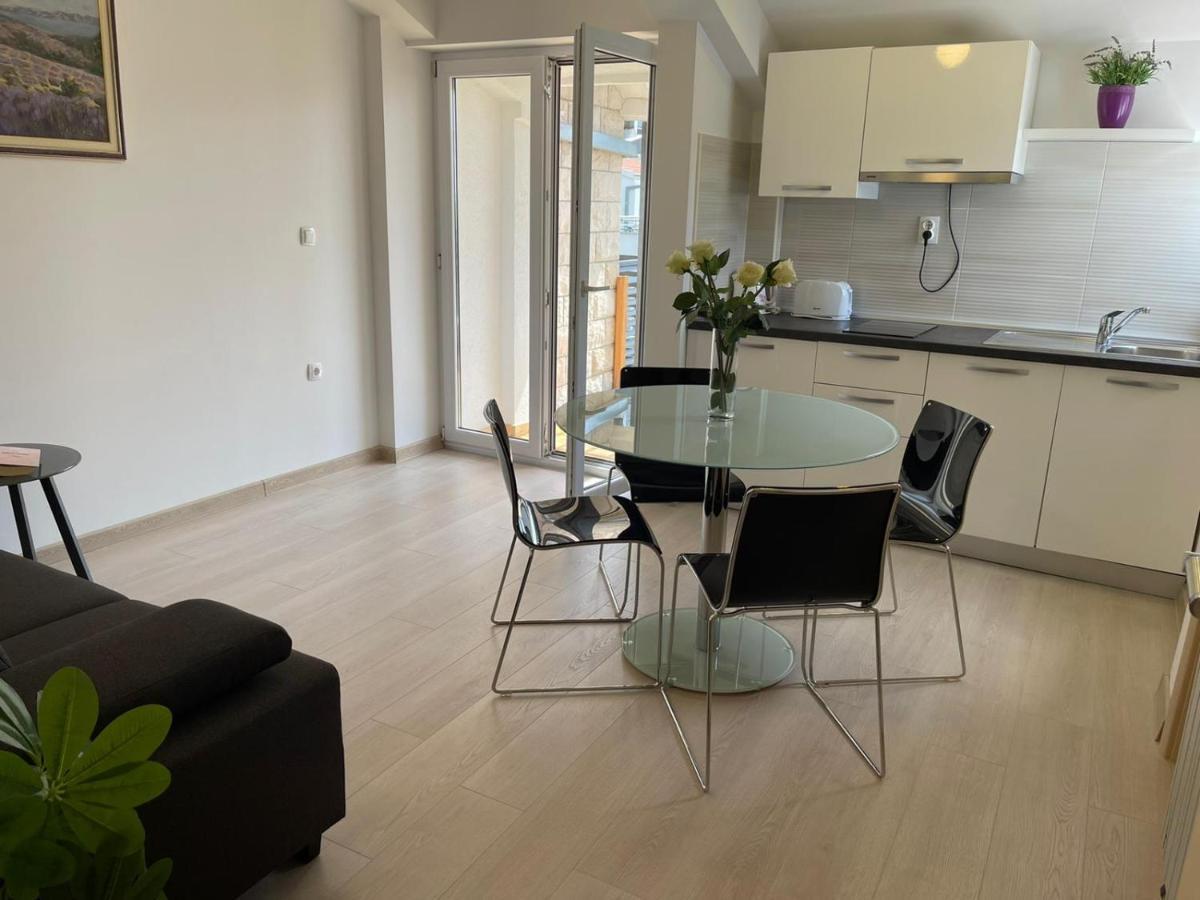 Villa Jadranka Apartments Tučepi Exteriör bild