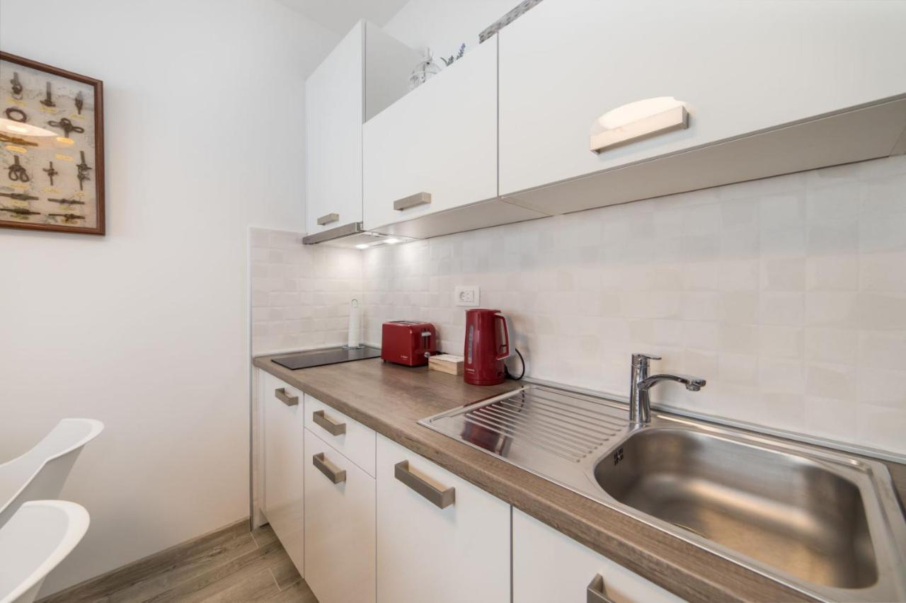 Villa Jadranka Apartments Tučepi Exteriör bild