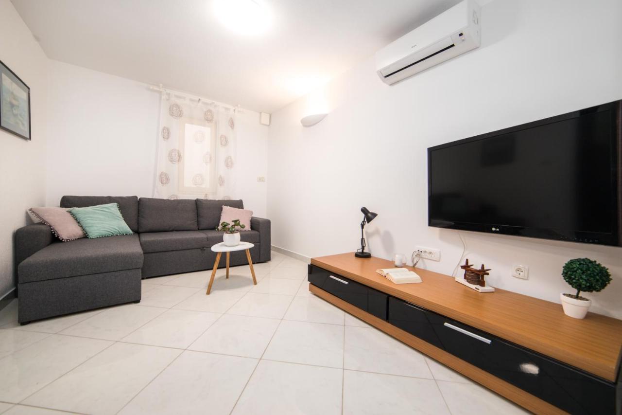Villa Jadranka Apartments Tučepi Exteriör bild