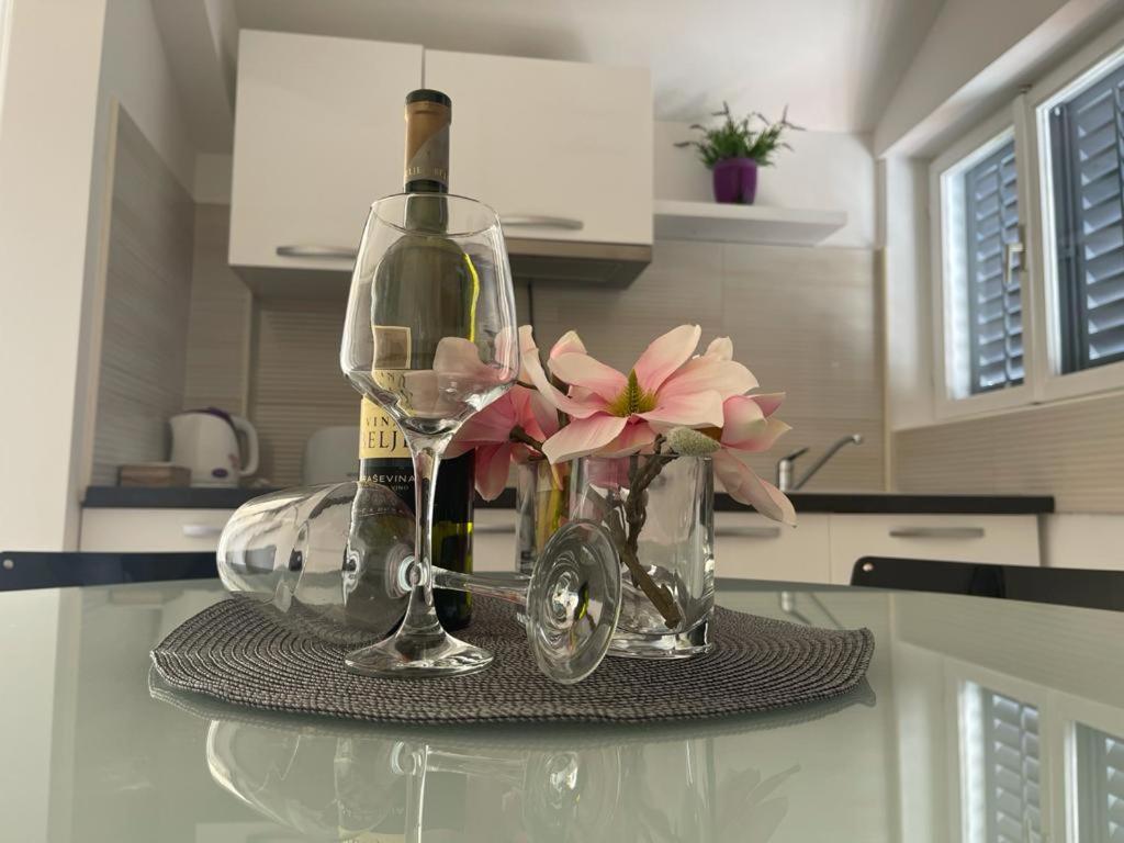 Villa Jadranka Apartments Tučepi Exteriör bild