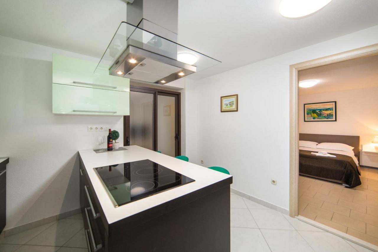 Villa Jadranka Apartments Tučepi Exteriör bild